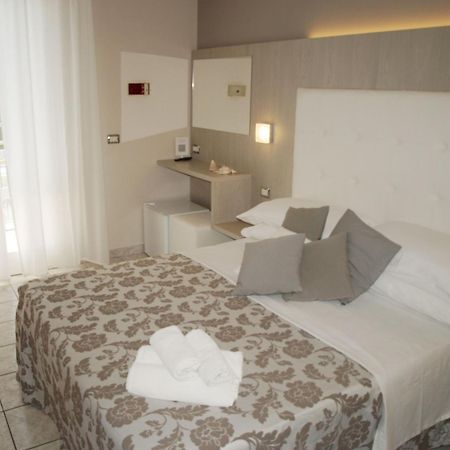 Hotel Stefan Room & Breakfast Gatteo a Mare Buitenkant foto