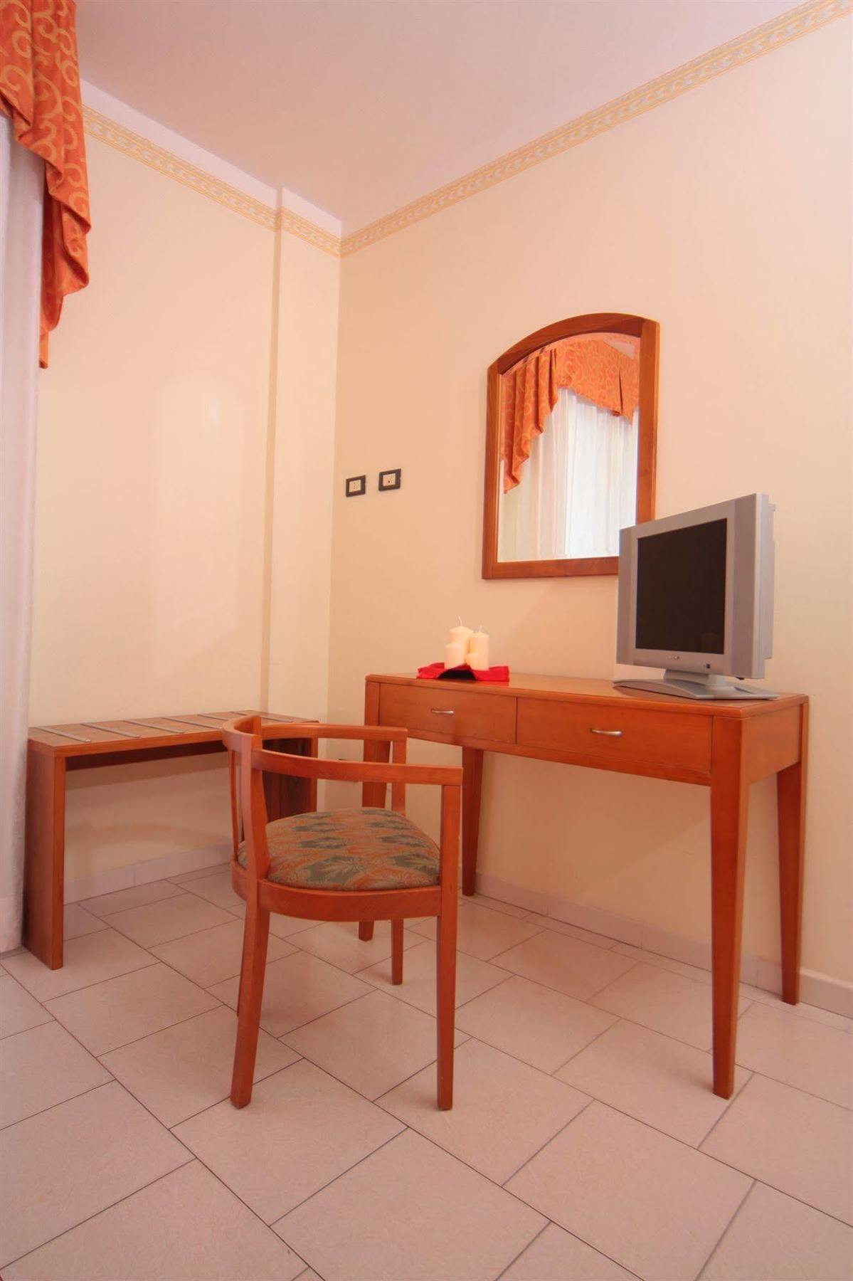Hotel Stefan Room & Breakfast Gatteo a Mare Buitenkant foto