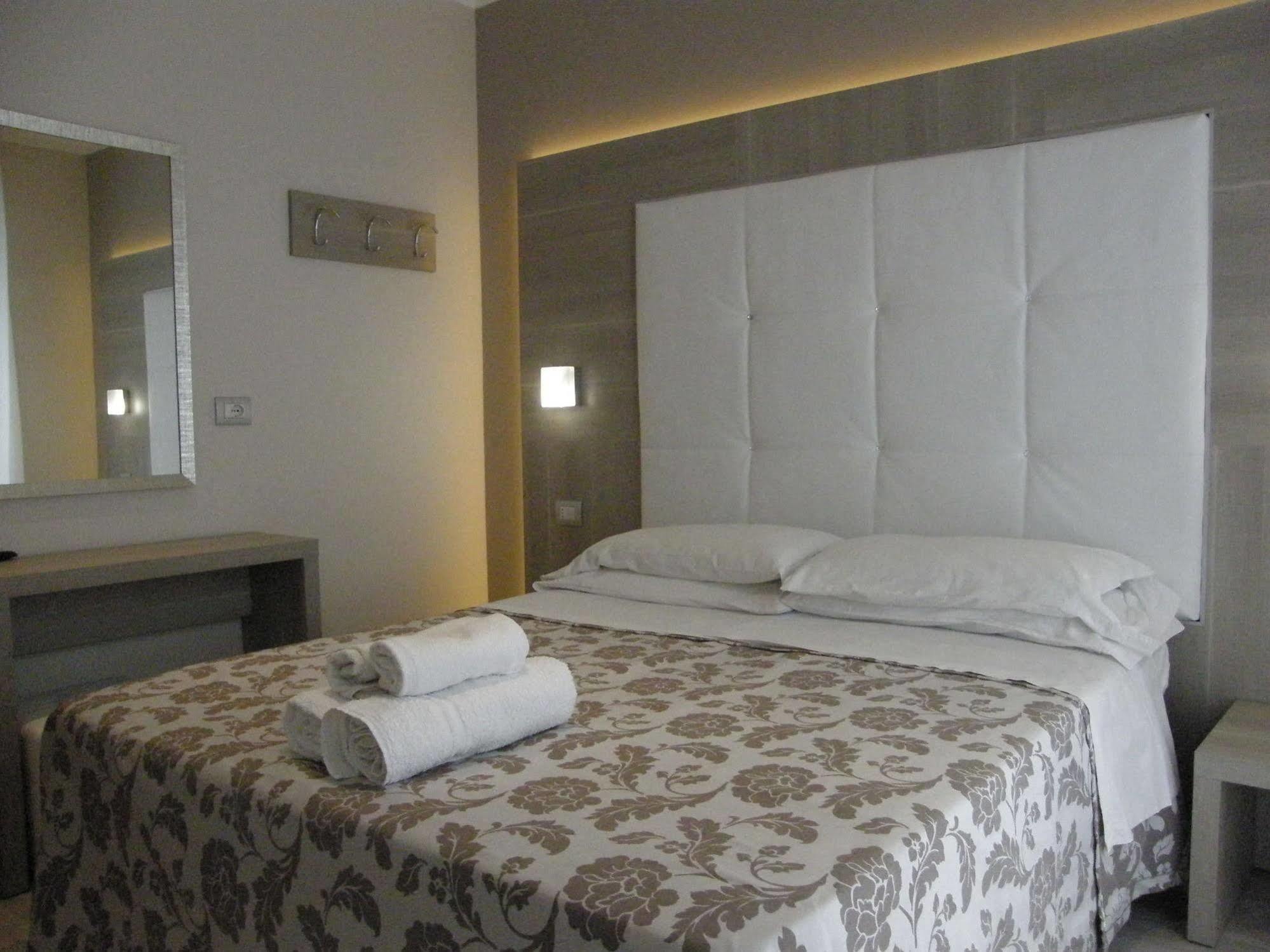 Hotel Stefan Room & Breakfast Gatteo a Mare Buitenkant foto